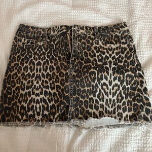 Angel kiss cheetah mini skirt